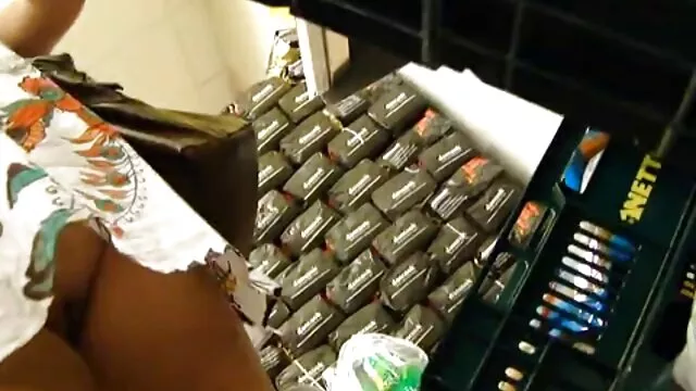 Mec filme sa femme seulement par film erotique anal derrière