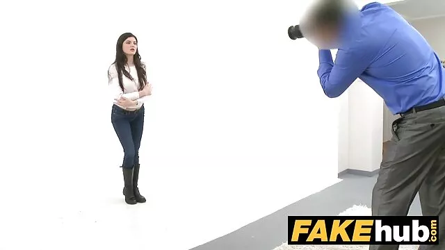 Jolie film porno anal français fille strip-tease danse