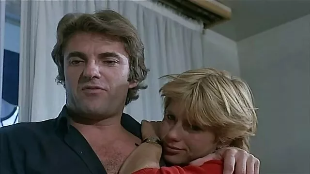 Baisée filme porno anal online une bite entre les gros seins de Tiffani