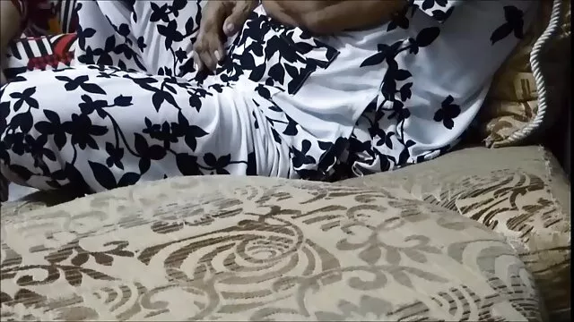 Tante mature caresse film porno sodomie gratuit ses gros seins