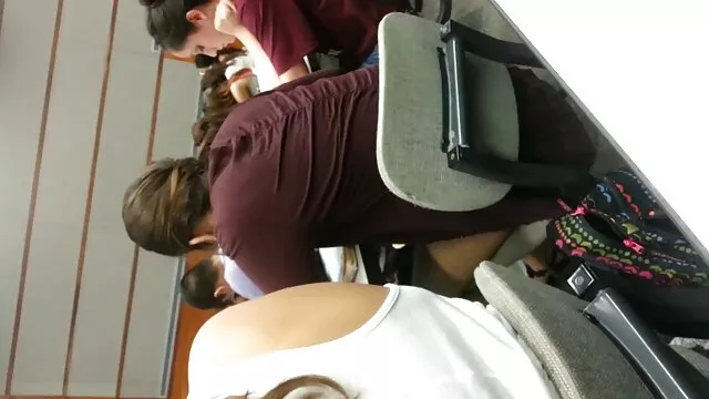 Molly Bennett se fait film de sodomie gratuit baiser et lécher par un homme chaud