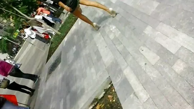 Une jeune blonde Grace baise avec anal film porn un nigga