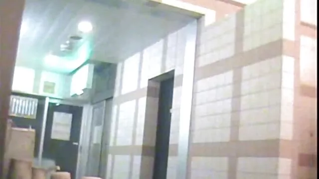 Fille asiatique remplit sa bouche de anal mature film sperme